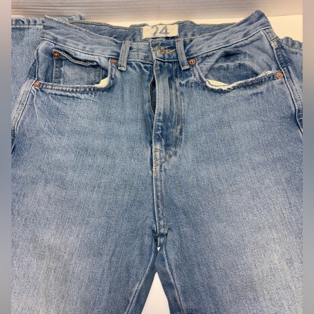 Free People straight leg/mom jeans